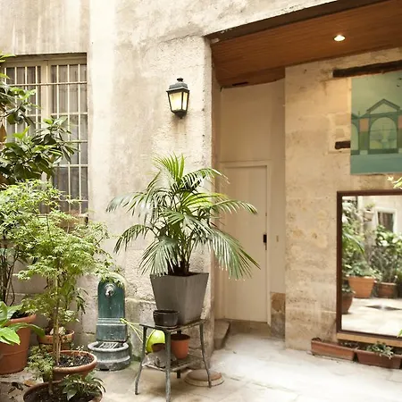 Saint Germain Apartment Апартаменты Париж