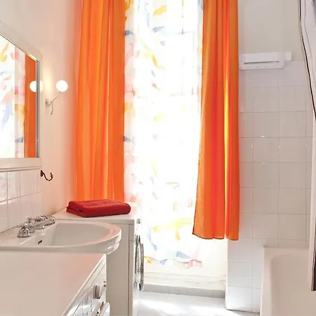 Saint Germain Apartment Париж